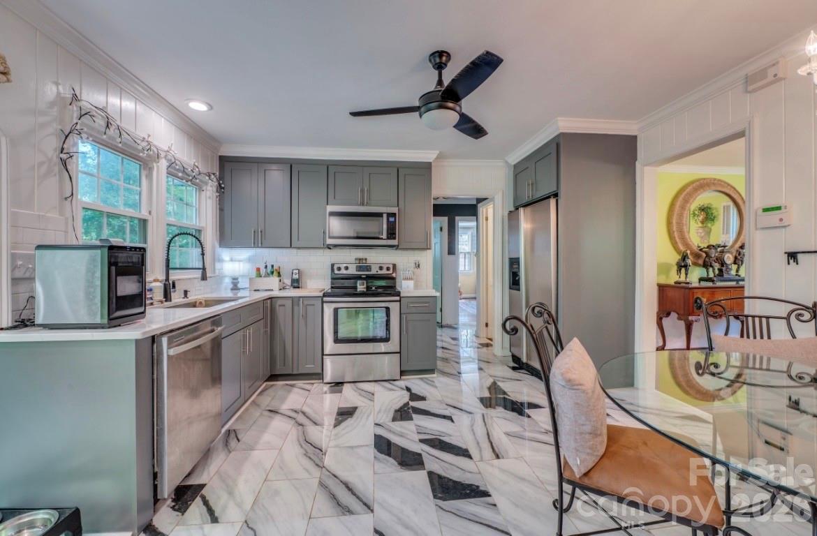 112 Kinwood Street Morganton NC 28655