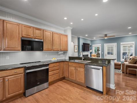 224 Leucothoe Lane Asheville NC 28803