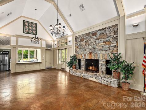 224 Leucothoe Lane Asheville NC 28803
