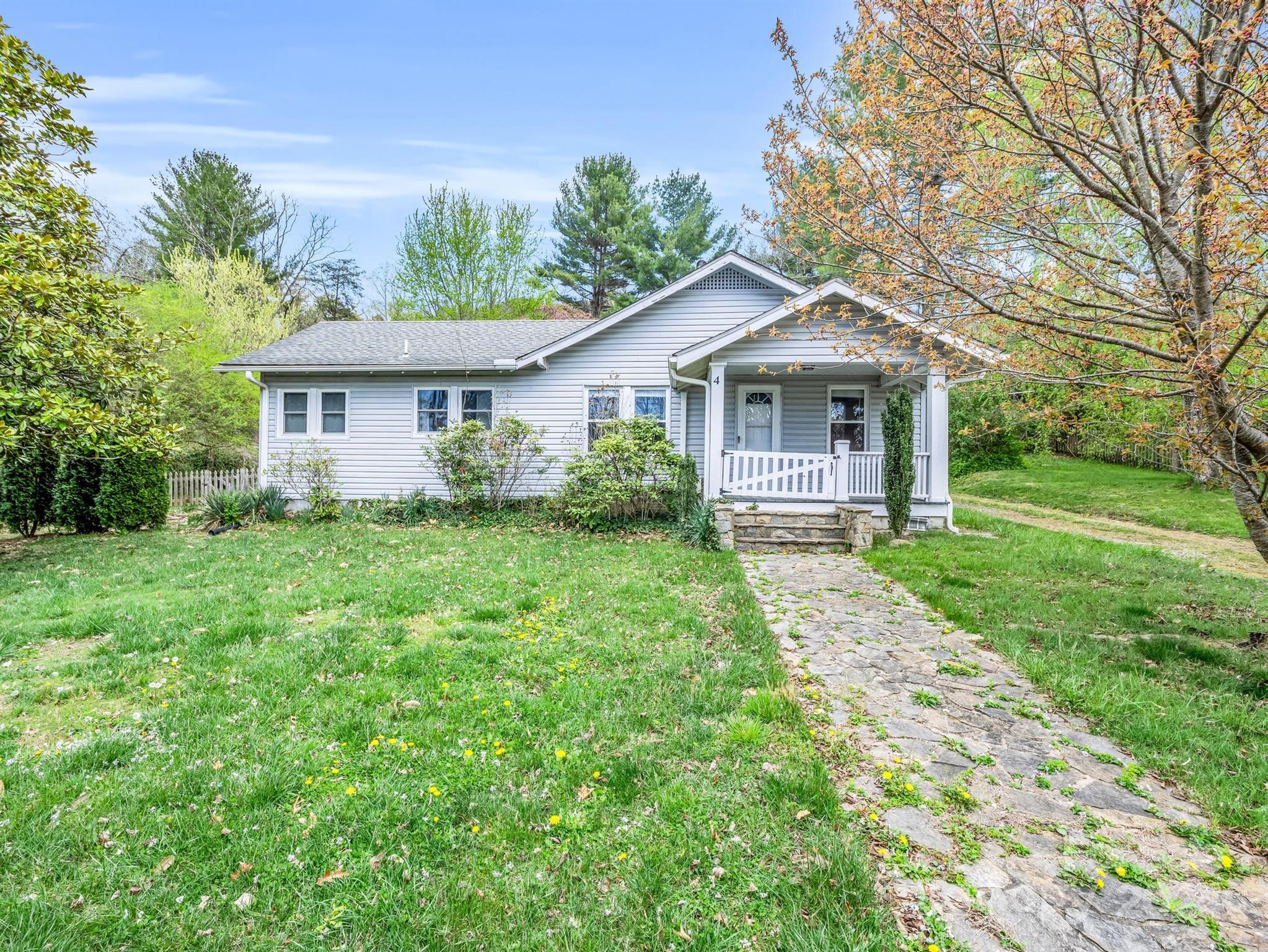 4 Chestnut Street Weaverville NC 28787