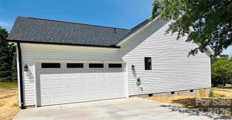 417 E 2nd Street Faith NC 29041