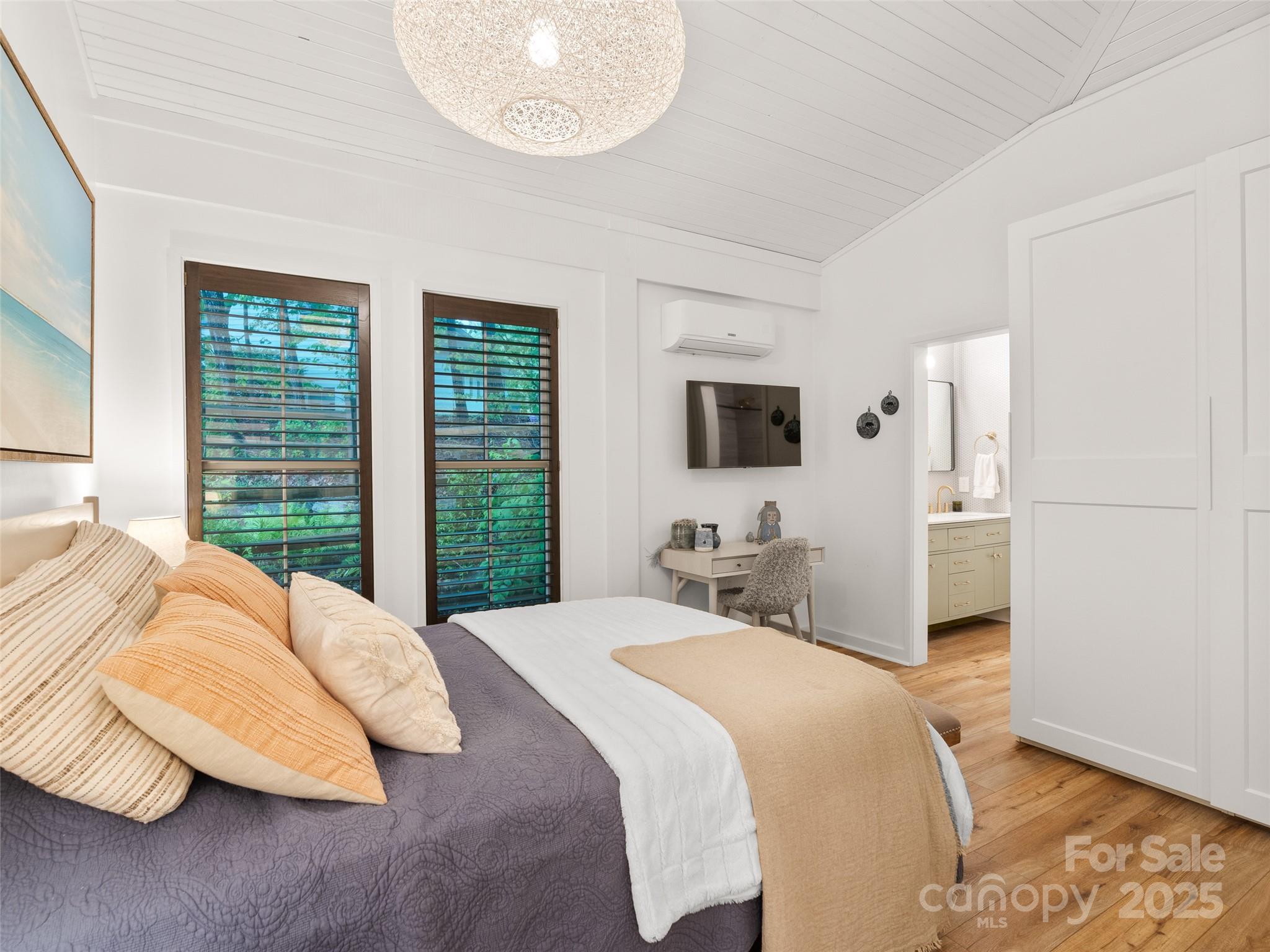 15 Fay Jones Lane Black Mountain NC 28711