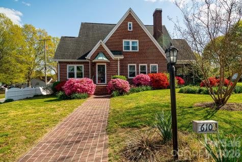 610 E Main Street Cherryville NC 28021