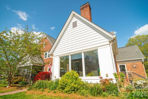 610 E Main Street Cherryville NC 28021