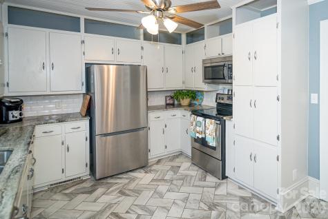 610 E Main Street Cherryville NC 28021