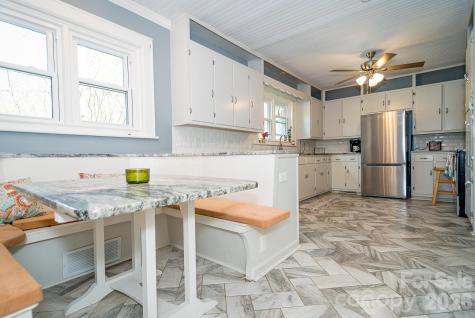 610 E Main Street Cherryville NC 28021