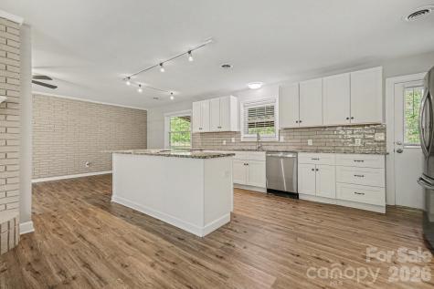 2330 18th Street NE Hickory NC 28601