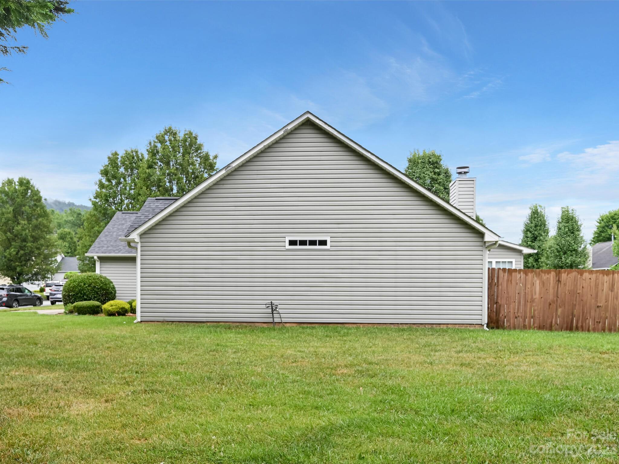 173 S Sunberry Trail Fletcher NC 28732