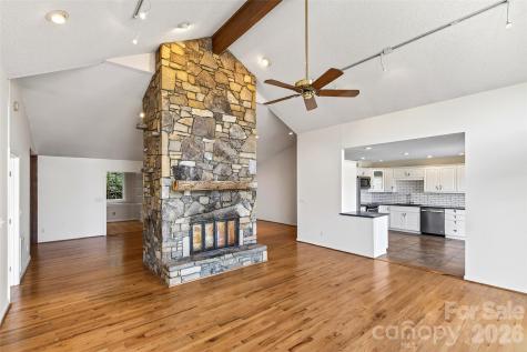 3 Tree Top Place Black Mountain NC 28711