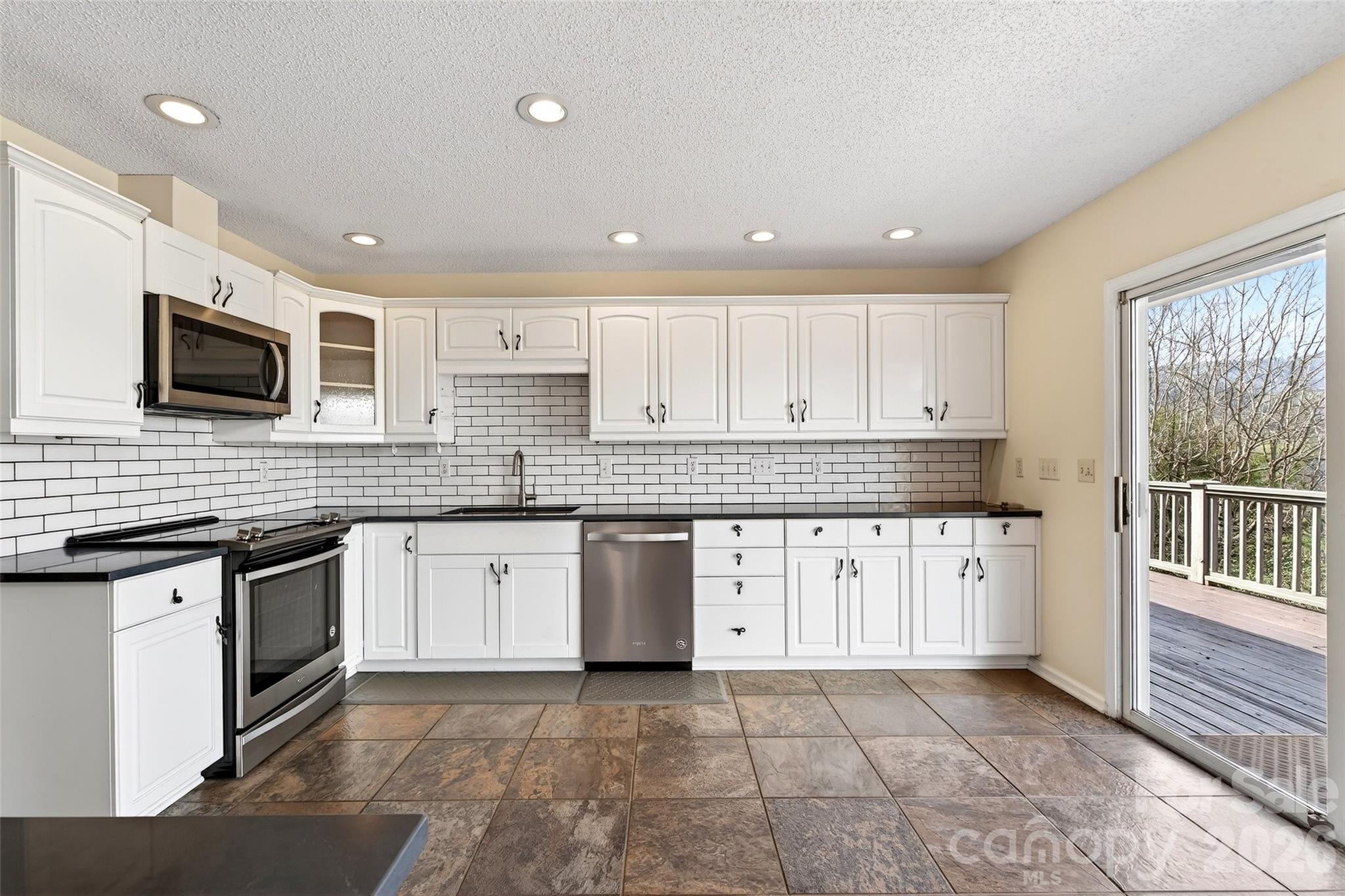 3 Tree Top Place Black Mountain NC 28711