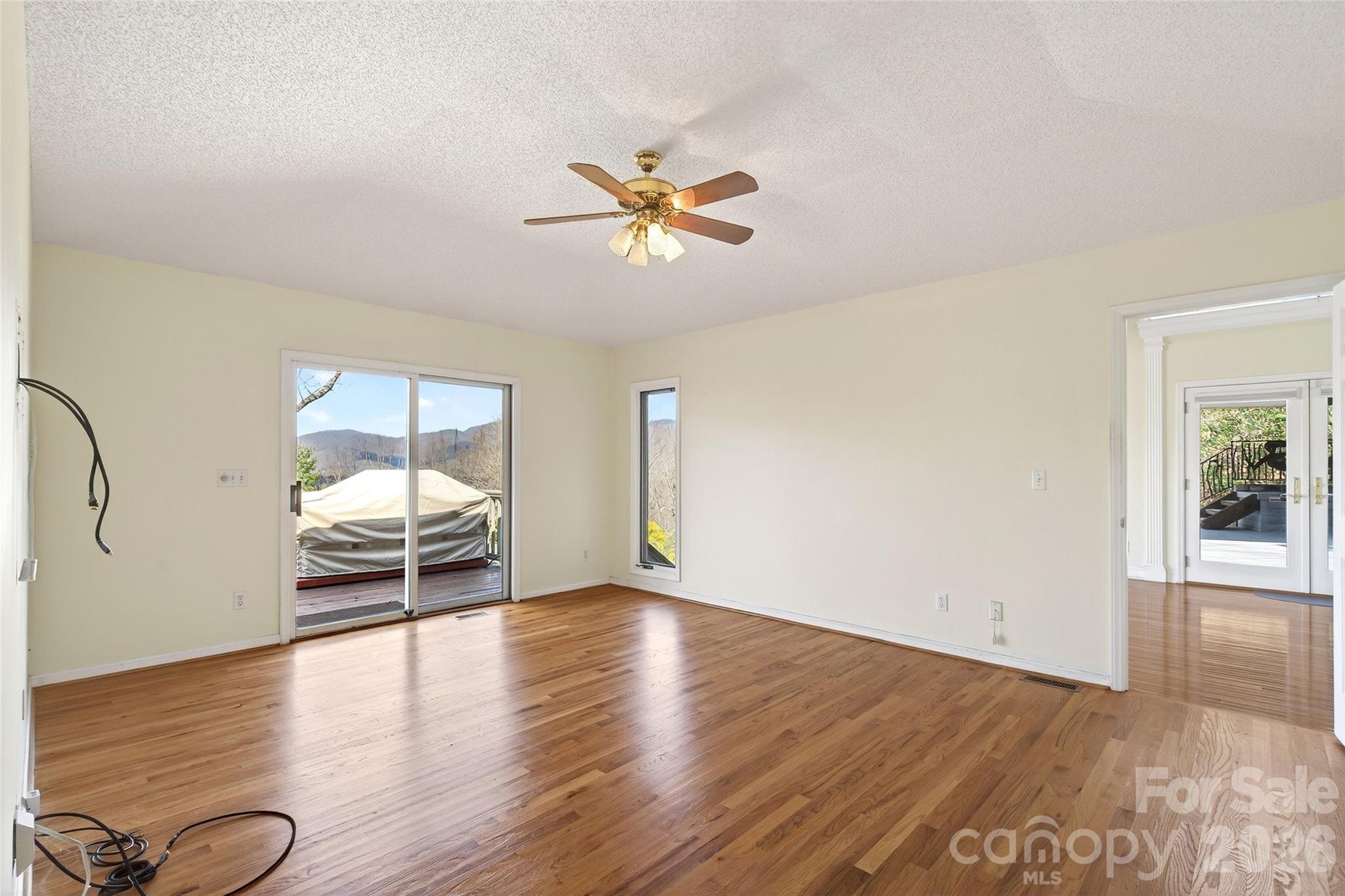 3 Tree Top Place Black Mountain NC 28711