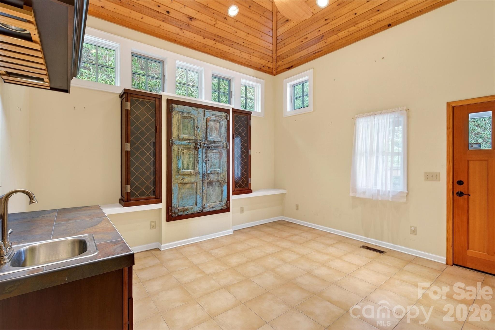 3 Tree Top Place Black Mountain NC 28711