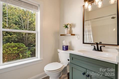 37 Poplar Creek Drive Asheville NC 28805