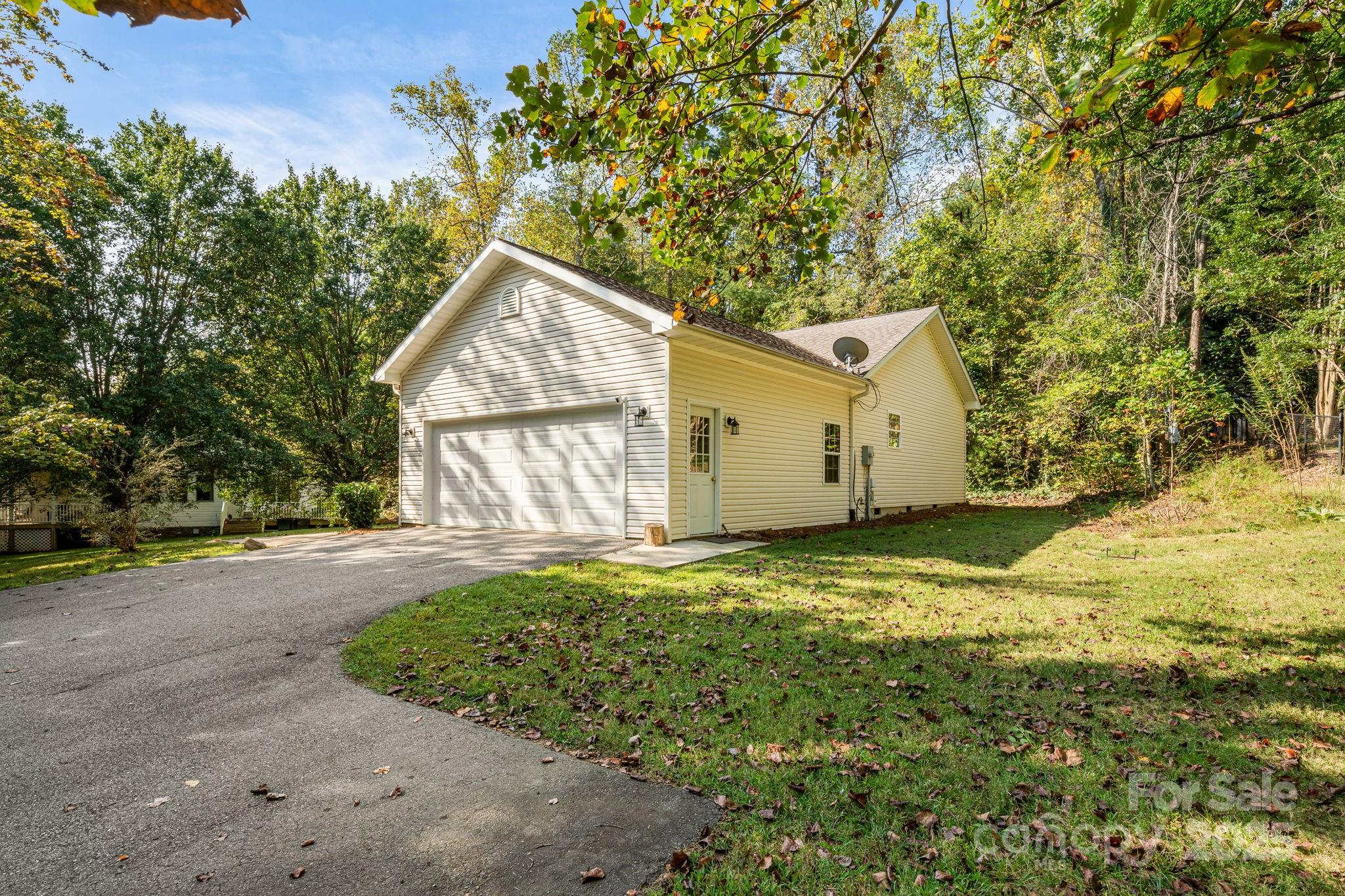 37 Poplar Creek Drive Asheville NC 28805