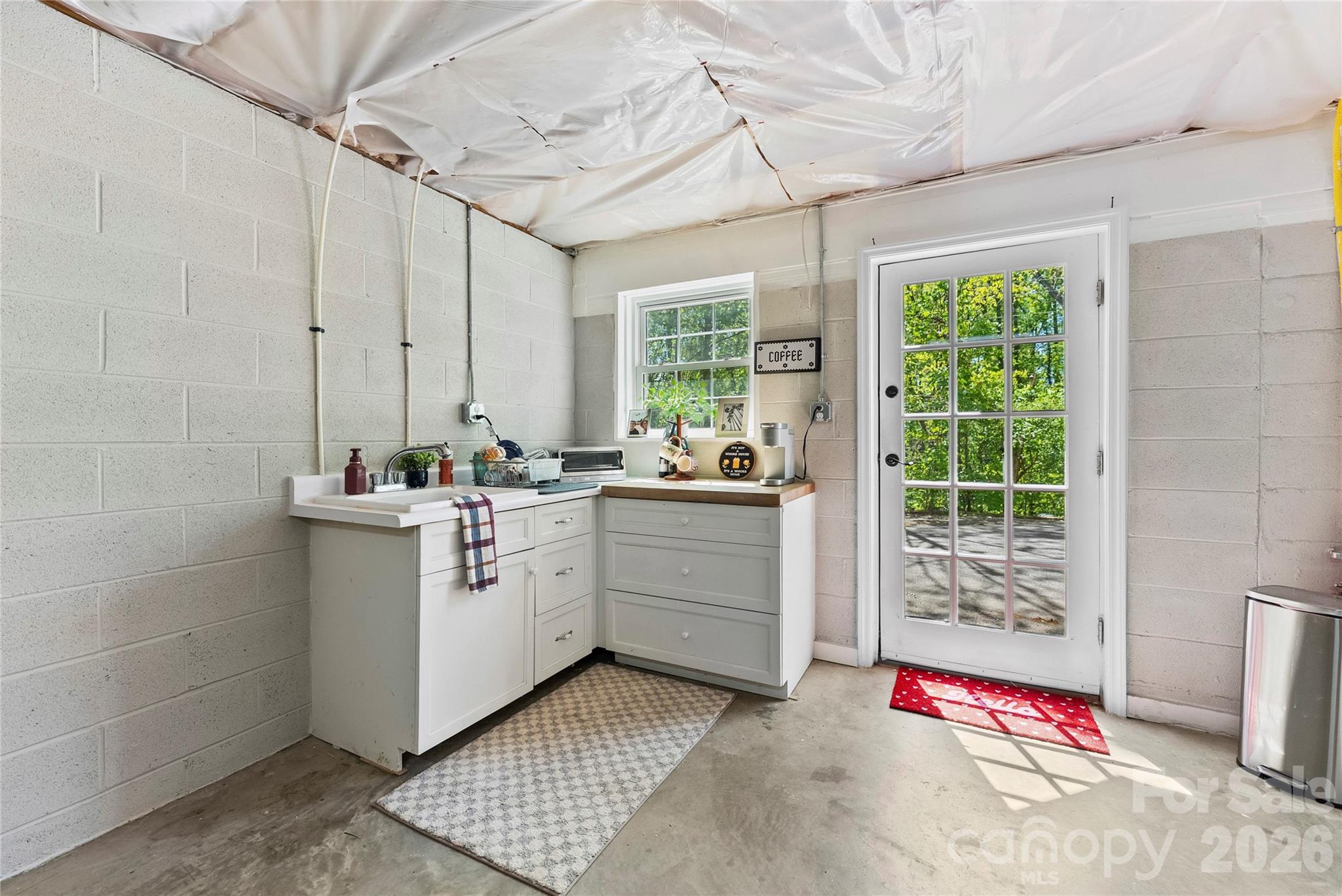 64 Wyoming Road Asheville NC 28803