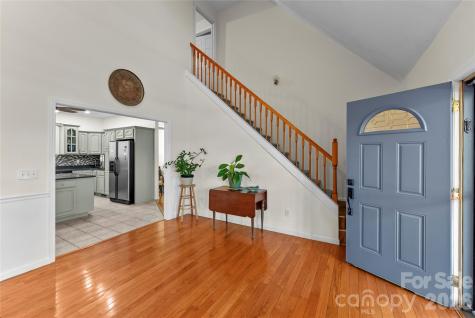 64 Wyoming Road Asheville NC 28803
