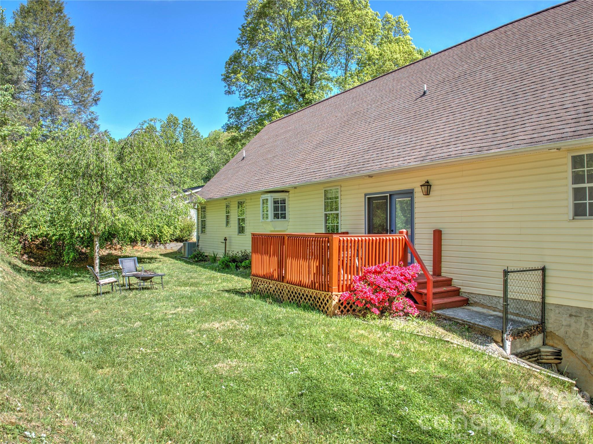 64 Wyoming Road Asheville NC 28803