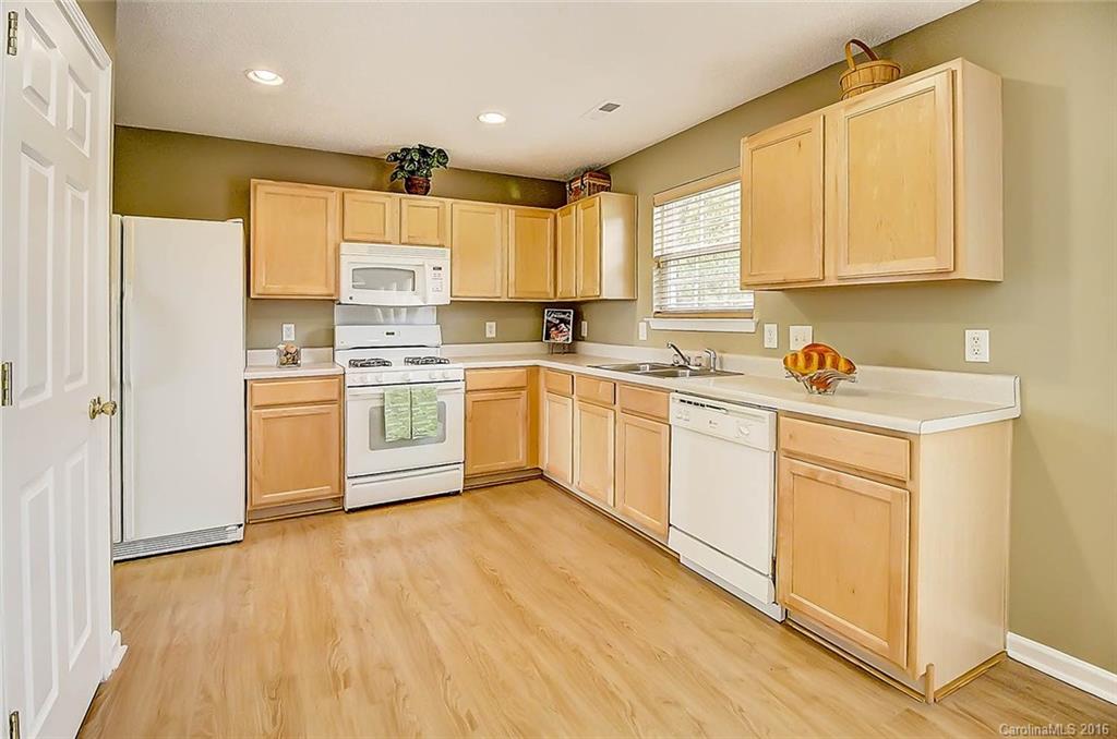 5214 Aria Court Charlotte NC 28215