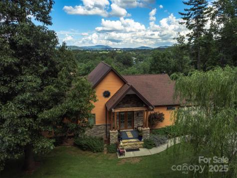 18 Timber Moss Drive Asheville NC 28804