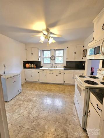 627 N 6th Street Albemarle NC 28001