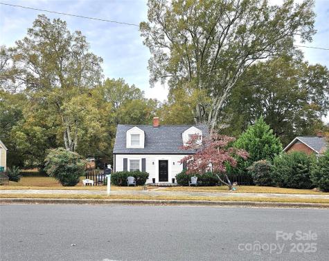 627 N 6th Street Albemarle NC 28001