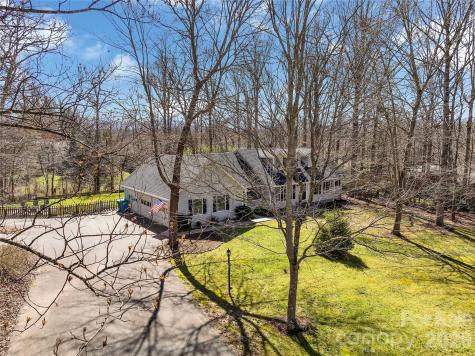 10 High Meadows Drive Candler NC 28715