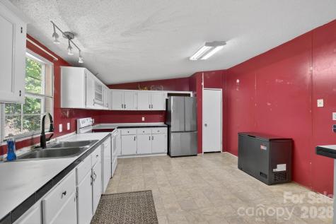 2324 Alfred Hartley Road Lenoir NC 28645
