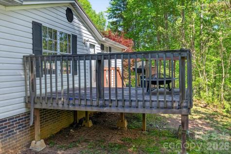 2324 Alfred Hartley Road Lenoir NC 28645