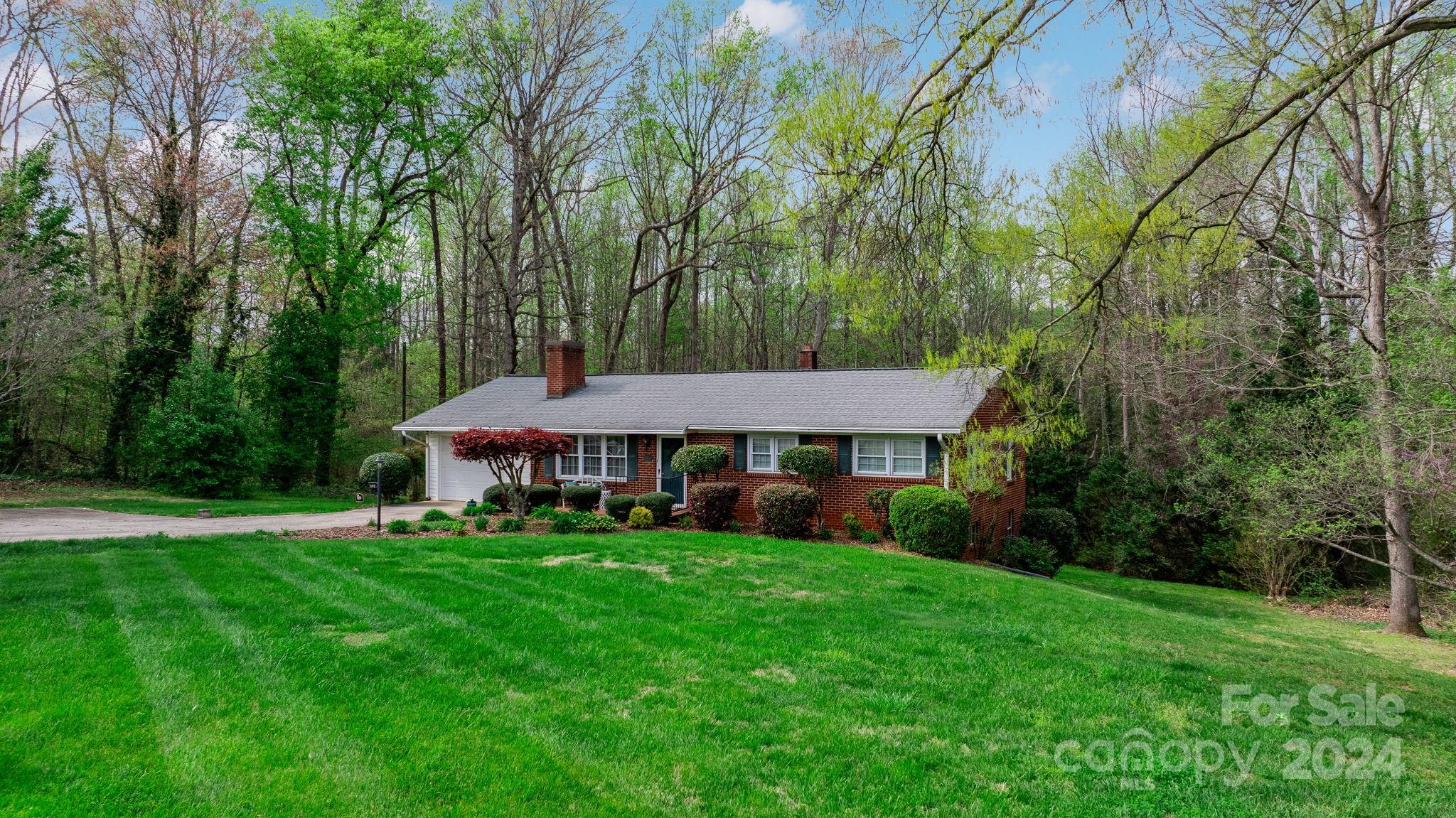 2554 Smyre Farm Road Newton NC 28658