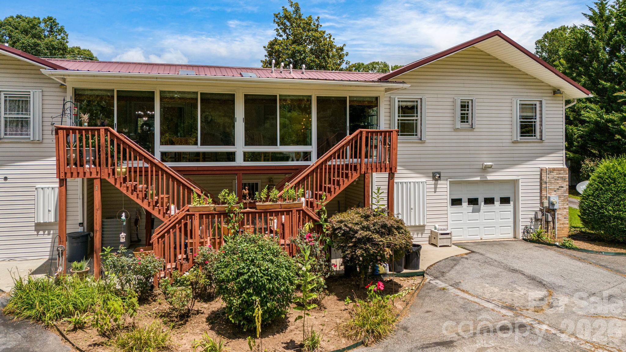 350 Old Sunset Hill Road Hendersonville NC 28792