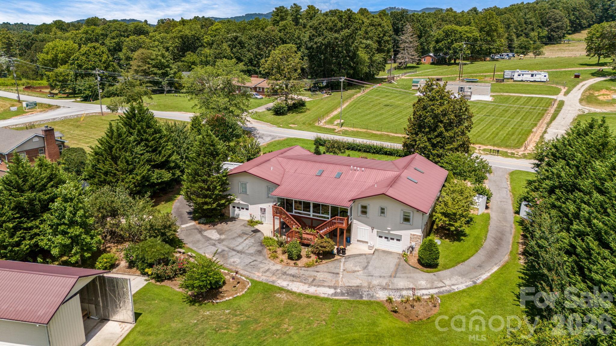350 Old Sunset Hill Road Hendersonville NC 28792