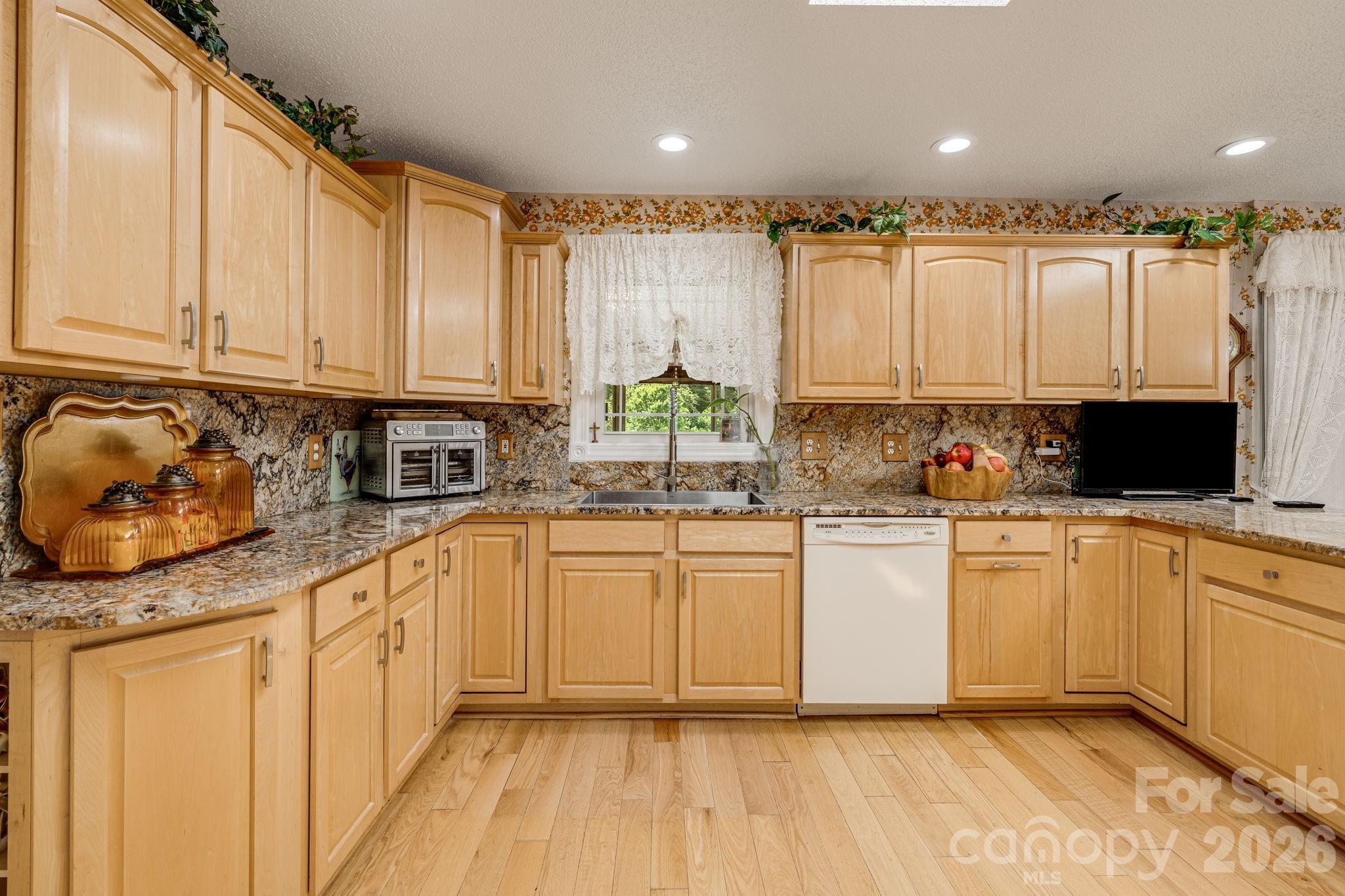 350 Old Sunset Hill Road Hendersonville NC 28792