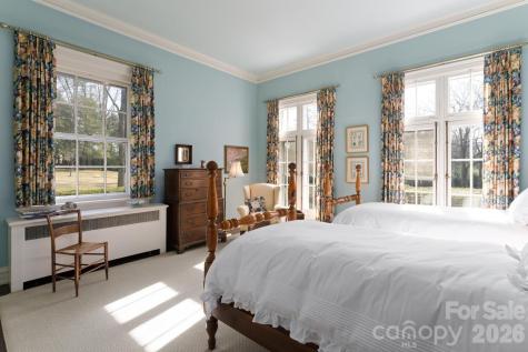 407 Vanderbilt Road Asheville NC 28803