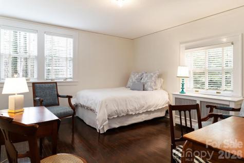 407 Vanderbilt Road Asheville NC 28803