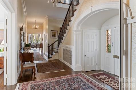 407 Vanderbilt Road Asheville NC 28803