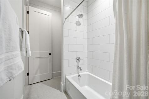 4328 Walker Road Charlotte NC 28211