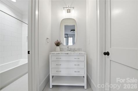 4328 Walker Road Charlotte NC 28211