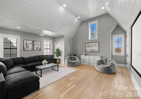 4328 Walker Road Charlotte NC 28211