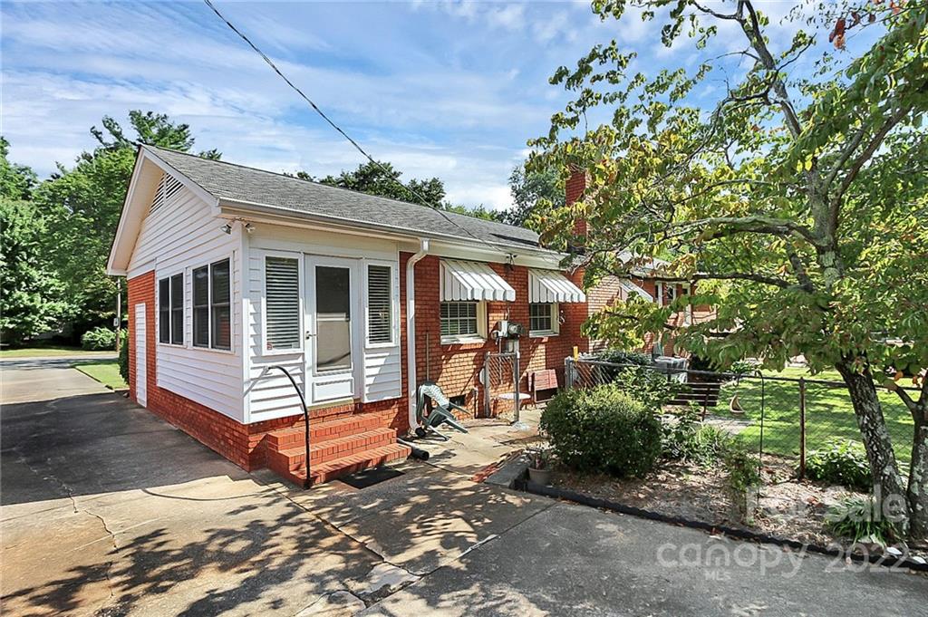 4114 Murrayhill Road Charlotte NC 28209