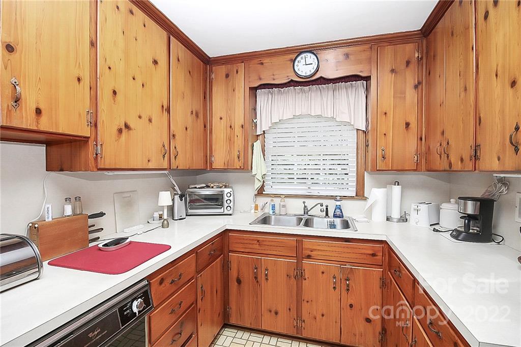 4114 Murrayhill Road Charlotte NC 28209