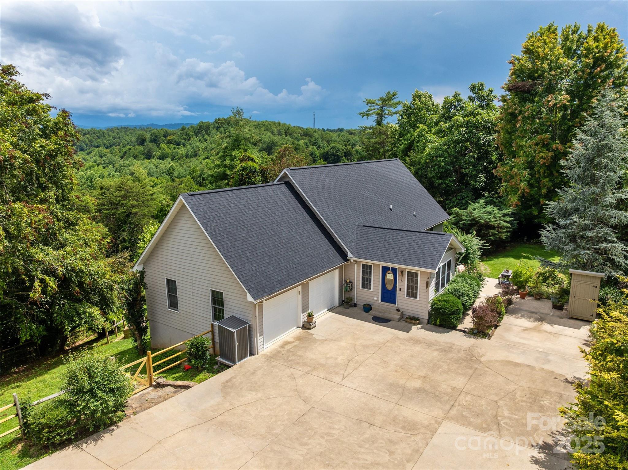 15 Willow Knolls Drive Weaverville NC 28787