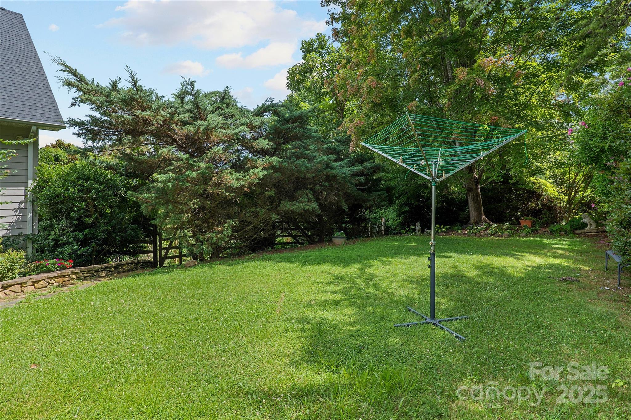 15 Willow Knolls Drive Weaverville NC 28787