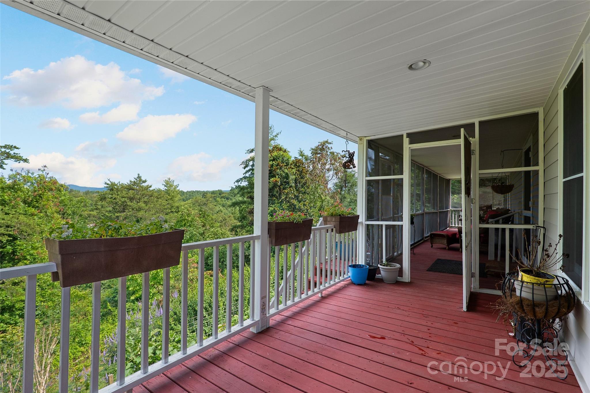 15 Willow Knolls Drive Weaverville NC 28787