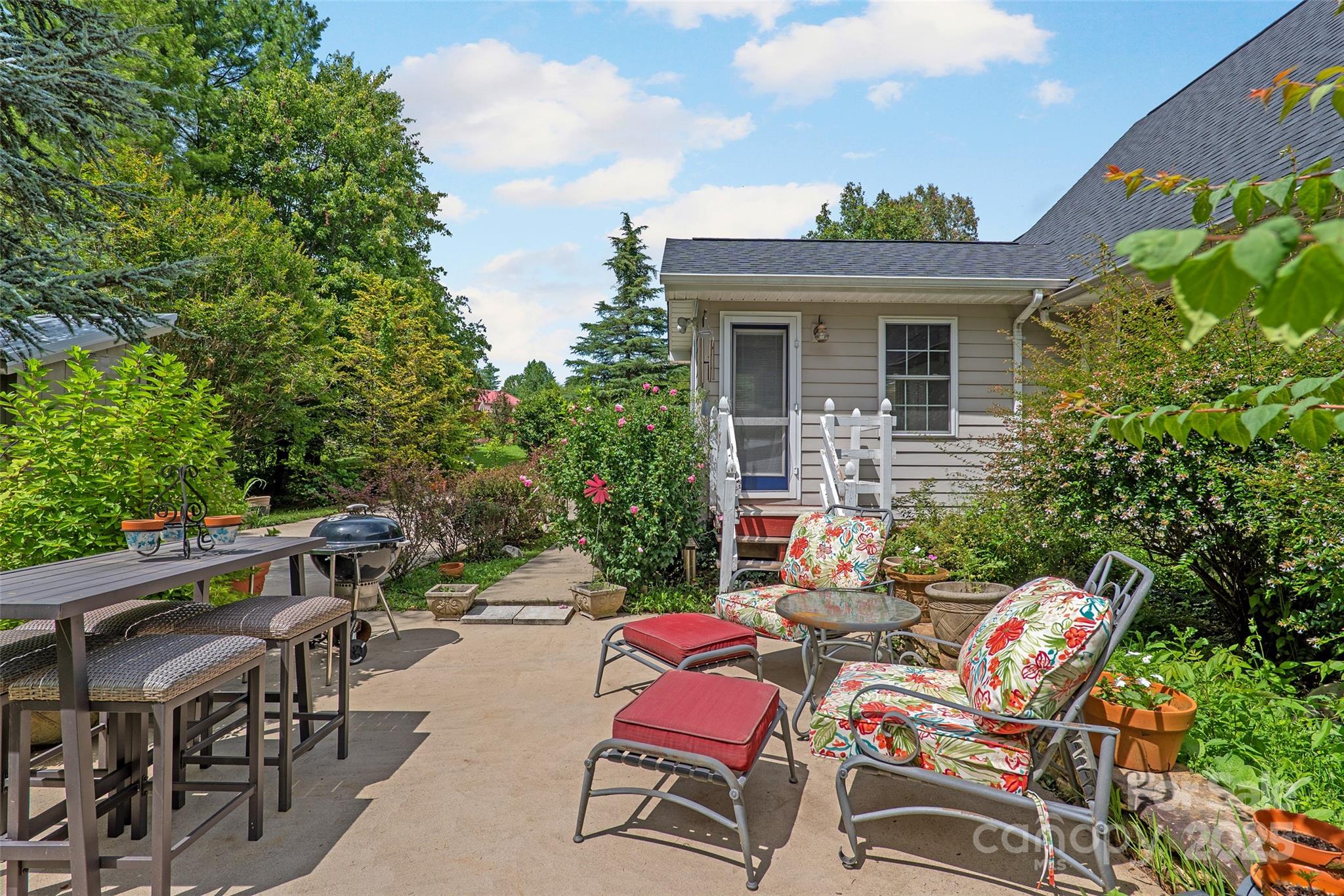 15 Willow Knolls Drive Weaverville NC 28787