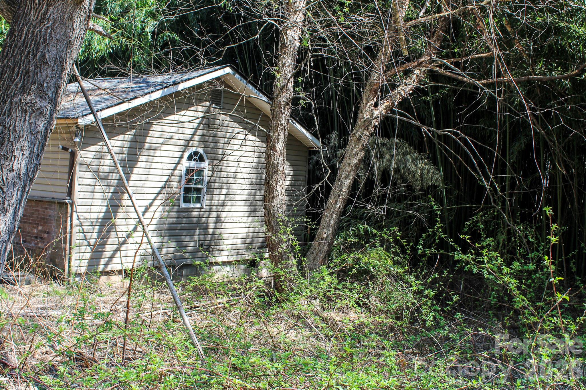 1293 Lake Logan Road Canton NC 28716