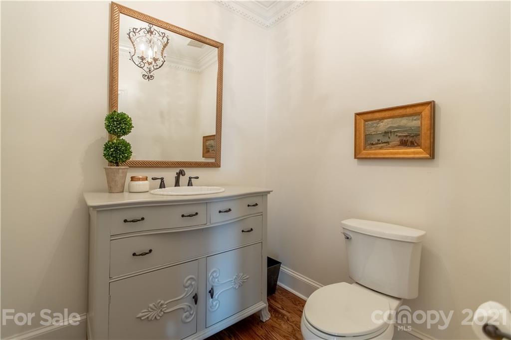 5717 Laurium Road Charlotte NC 28226
