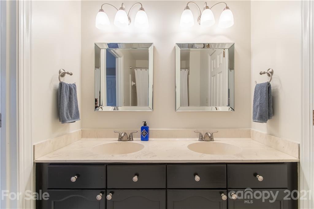 5717 Laurium Road Charlotte NC 28226