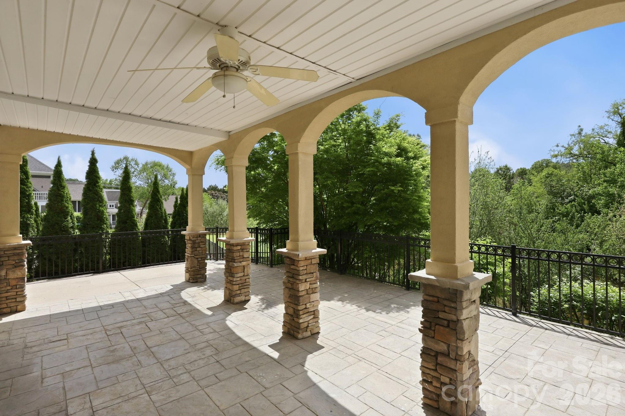 612 Vista Falls Road Mills River NC 28759