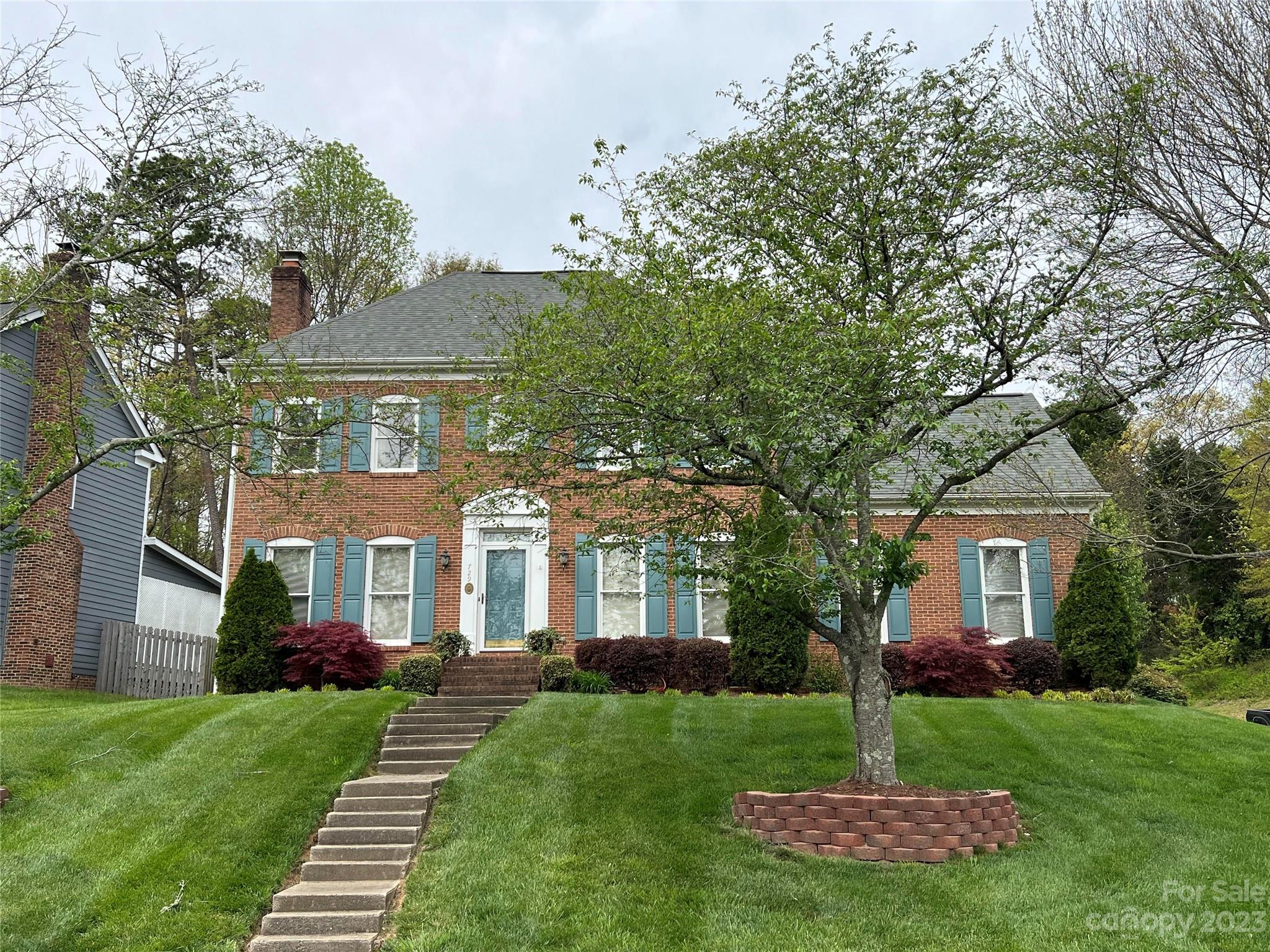 729 Grays Creek Lane Charlotte NC 28214