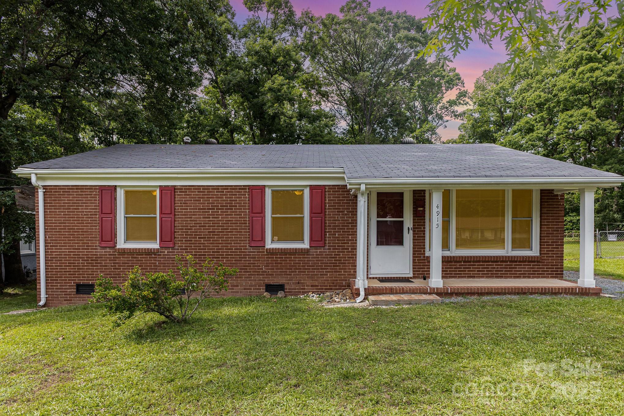 4915 Galax Drive Charlotte NC 28213